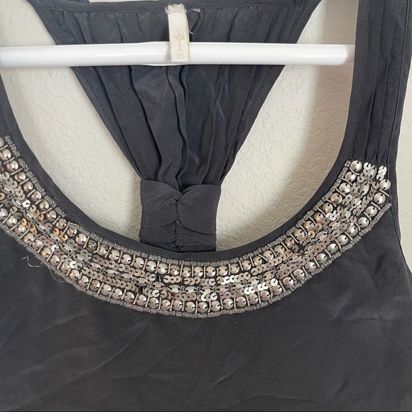 7 For All Mankind 7FAM 100% Silk Gray Embellished Tank Top XS Lightweight - Picture 3 of 5